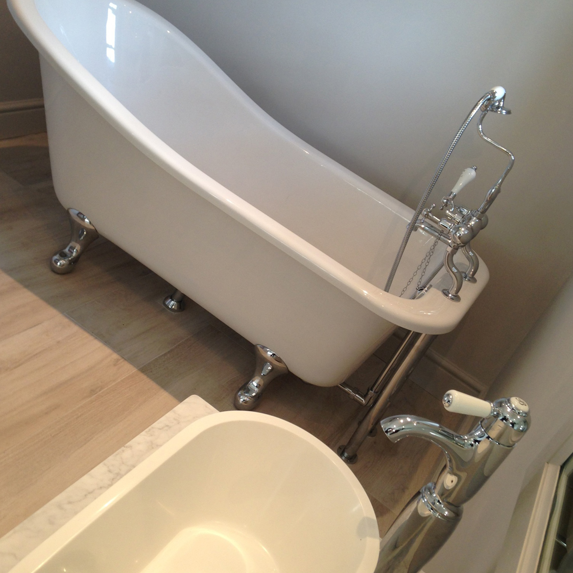 Rolltop bath and sink